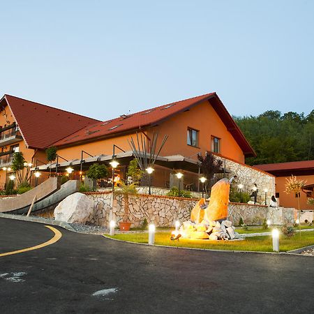 Hotel Belvedere โซวาตา ภายนอก รูปภาพ
