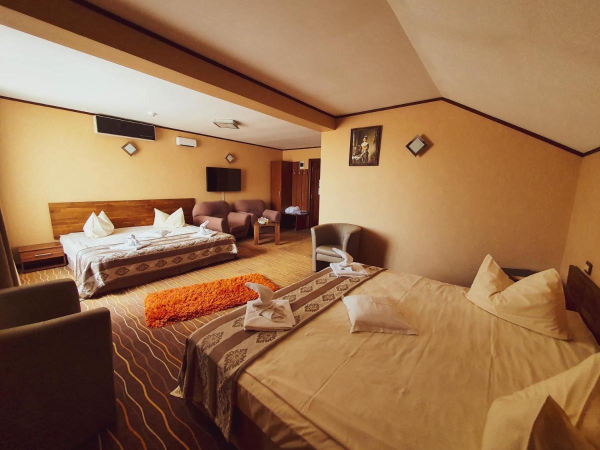 Hotel Belvedere โซวาตา ภายนอก รูปภาพ