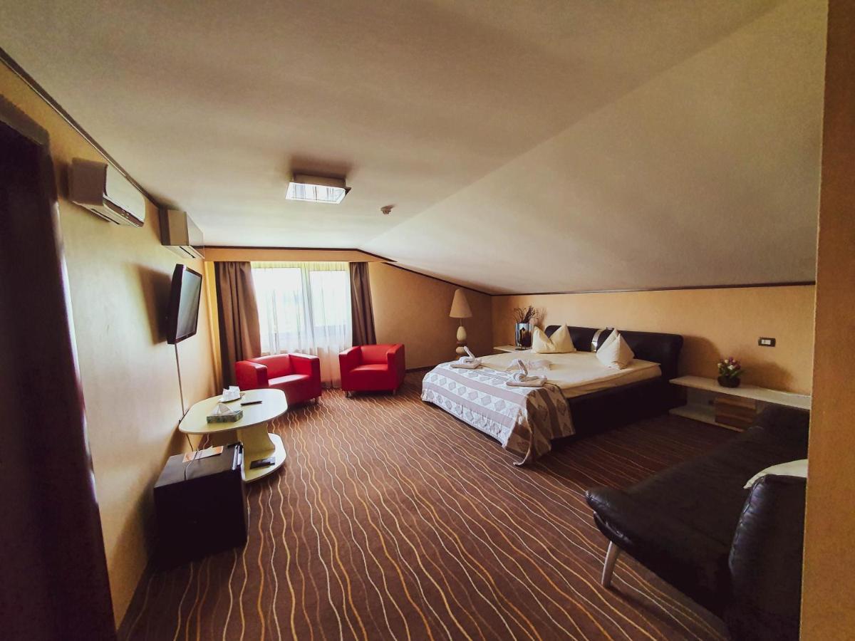 Hotel Belvedere โซวาตา ภายนอก รูปภาพ
