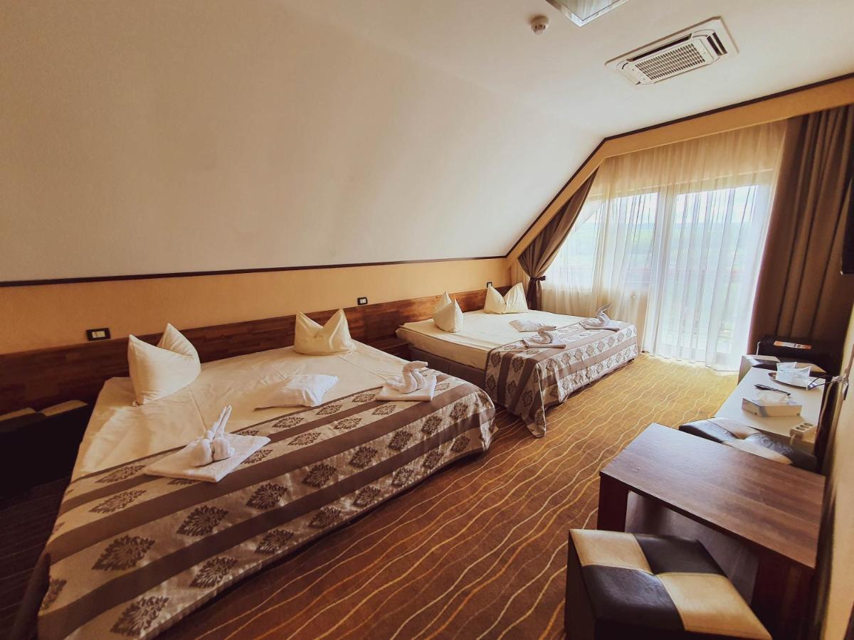 Hotel Belvedere โซวาตา ภายนอก รูปภาพ