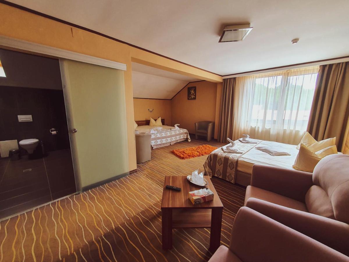 Hotel Belvedere โซวาตา ภายนอก รูปภาพ