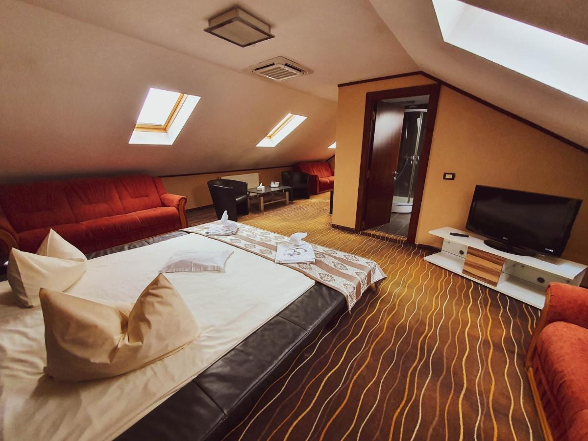 Hotel Belvedere โซวาตา ภายนอก รูปภาพ