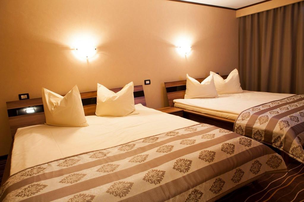 Hotel Belvedere โซวาตา ภายนอก รูปภาพ