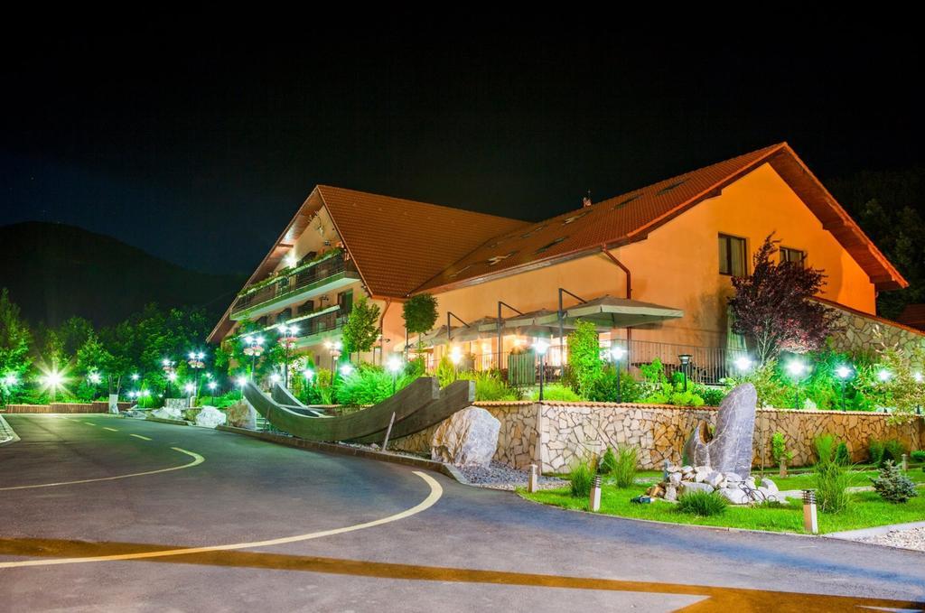 Hotel Belvedere โซวาตา ภายนอก รูปภาพ